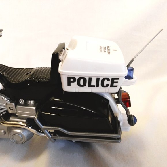Vintage Funrise-1992 Metro Police Motorcycle 208-Real Voice, Sounds & Lights - Picture 5 of 15